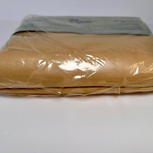 Vintage Elegance Permanent Press Sheet Set – Twin – 3-Piece – Neutral Beige –NIB - Picture 6 of 7